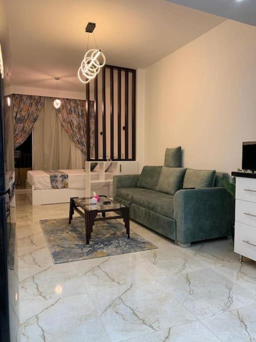 Apartament Aura Sahl Hashish *